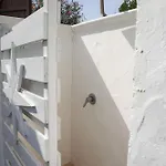 Tomax, Outdoor Living To بيت للعطل